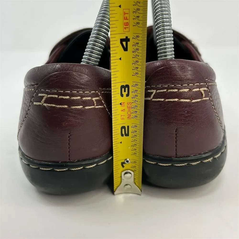 Clarks Women's Rich Burgundy Red Leather Loafers Size 9.5 Narrow Casual Flats
